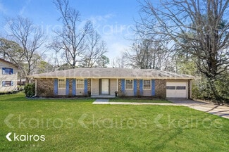 2319 Applewood Dr, Center Point, AL 35215