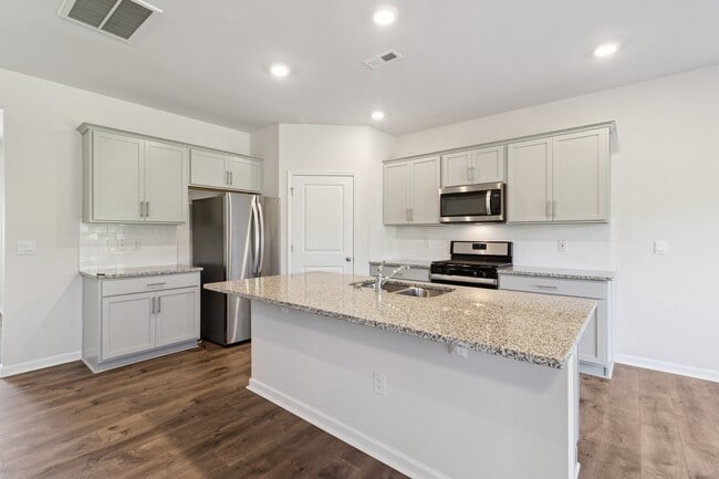 65 Blue Aspen Dr, Fuquay Varina, NC 27526 - photo 3