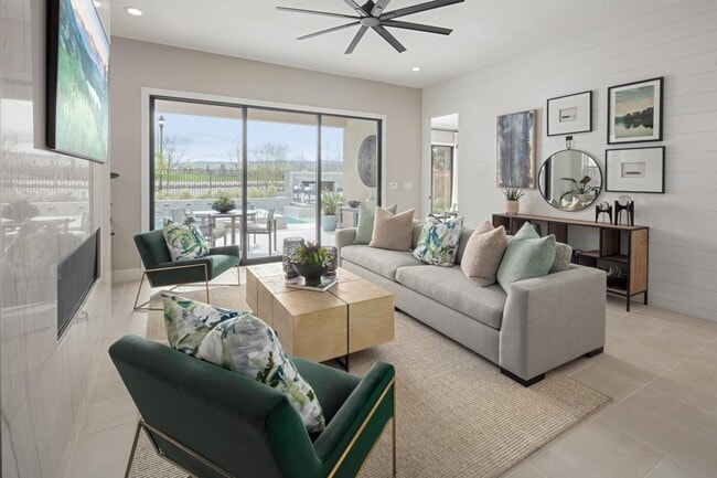 3000 Edgewater Ave unit 36358052, Tracy, CA 95377 - photo 2