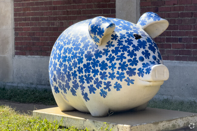 Hardy Middle School has an inviting campus with fun sculptures to discover.