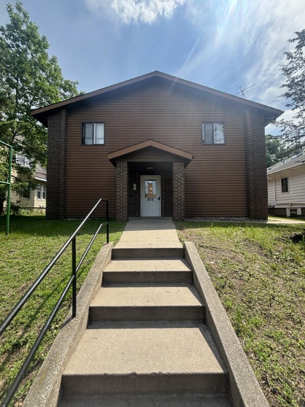 822 7th Ave S Unit 101, St. Cloud, MN 56301
