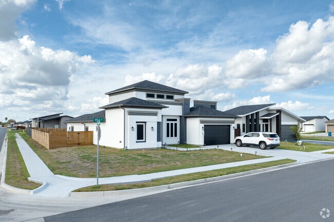 Newer neighborhoods are sprouting up in San Benito with contemporary homes.