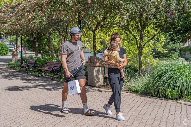 Residents of West Highlands have many shopping options available throughout the neighborhood.