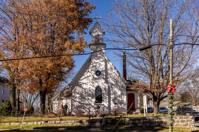 Grace Episcopal Church is located in beautiful, historic Spring Hill, Tennessee.