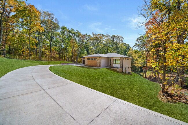 17815 Goodman Dr unit 36748305, Urbandale, IA 50323 - photo 3