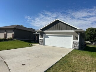 1301 S Foss Ave, Sioux Falls, SD 57110