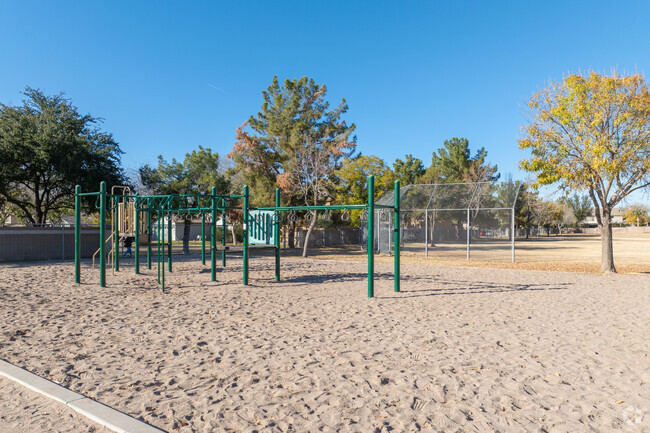 Highland Park Elementary in Gilbert provides various options for outdoor activities.