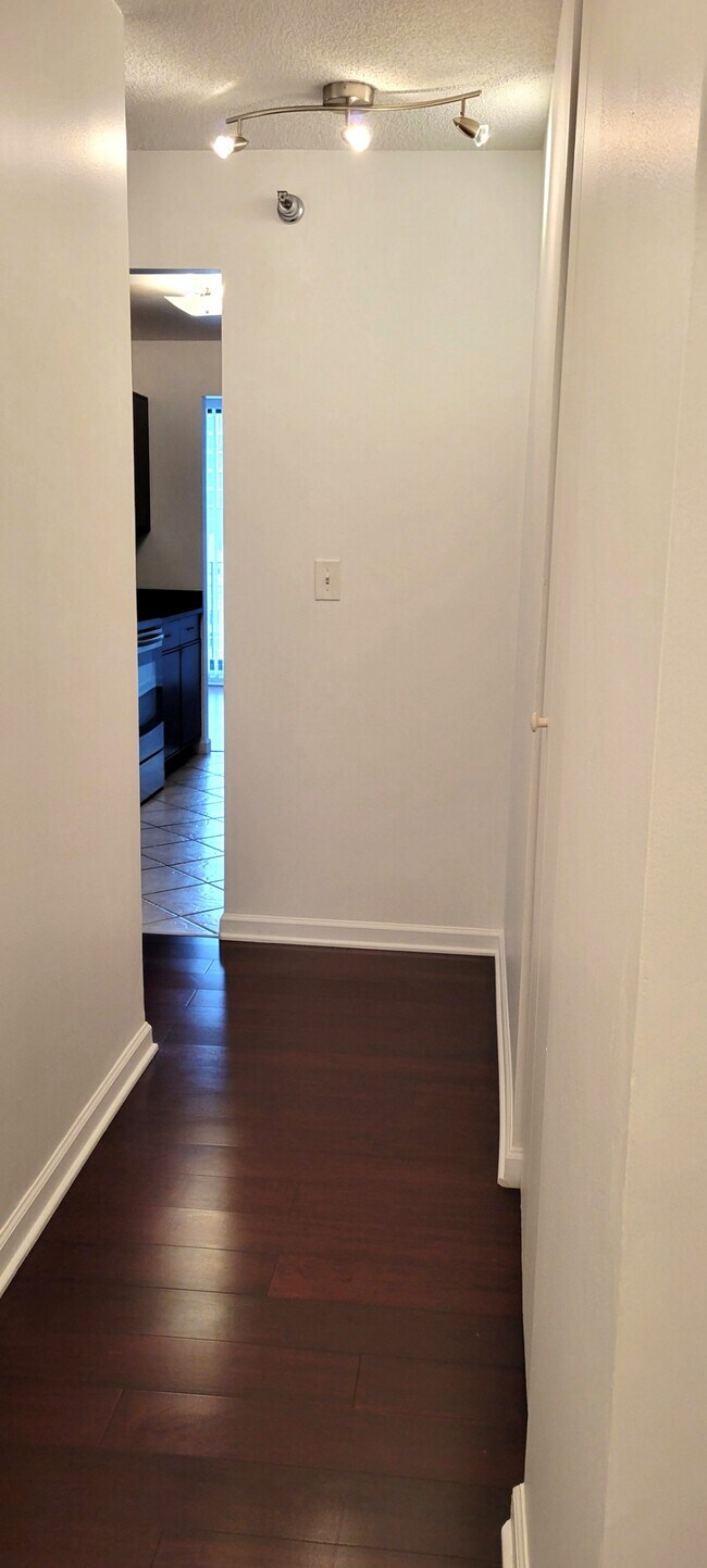 The Hermitage on Huron unit 703, Chicago, IL 60654 - photo 4