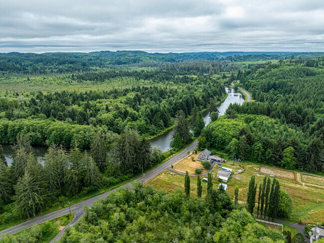 In Aberdeen Gardens, it’s countryside living among the unspoiled nature of Washington state.