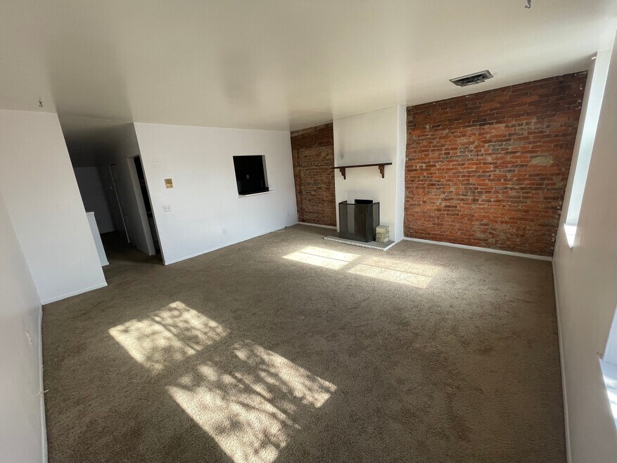 1629 South St unit 1629 South St. - Stu, Philadelphia, PA 19146 - photo 1