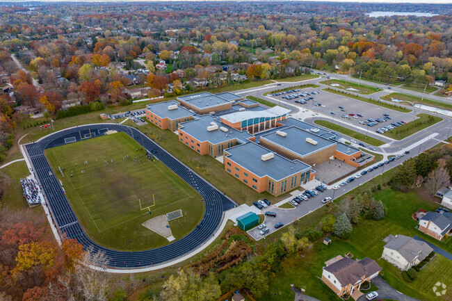 West Bloomfield Middle School encourages positive, kind, and respectful relationships.