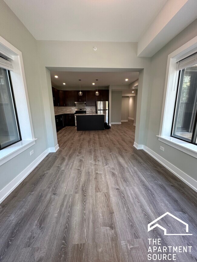 1002 Crain St unit 3, Evanston, IL 60202 - photo 5