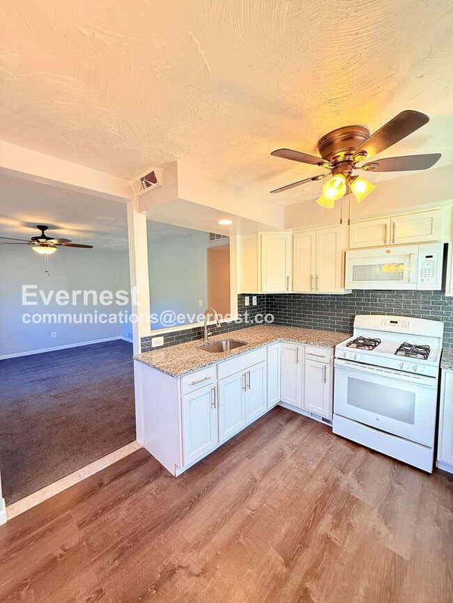 9433 Sylvia St, Taylor, MI 48180 - photo 2