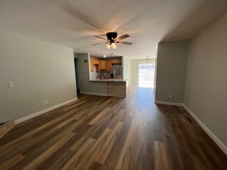 3680 W Sylvania St, Springfield, MO 65807