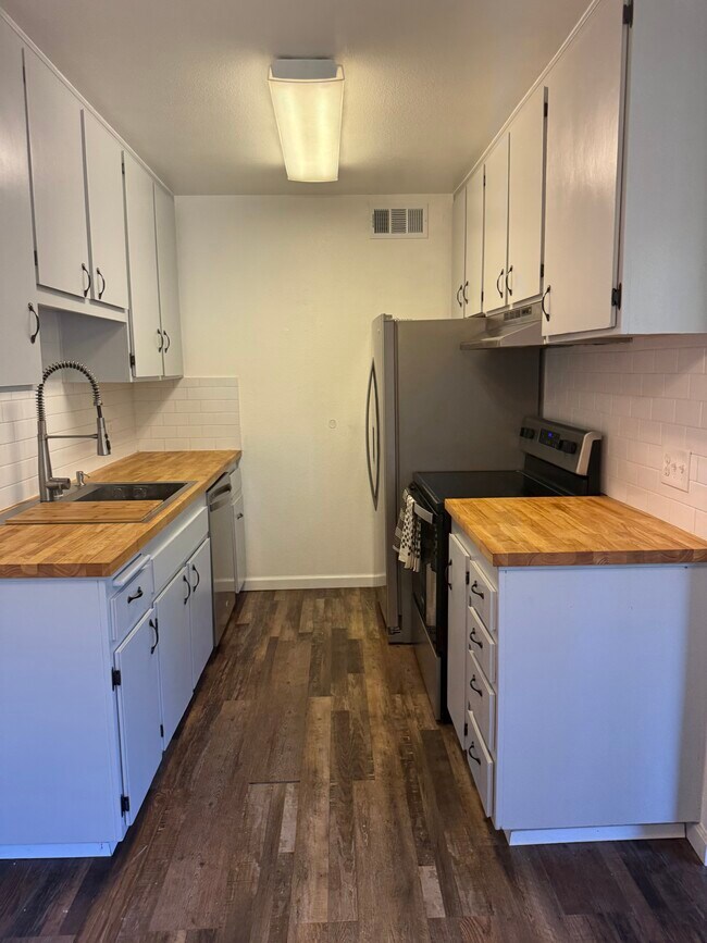 6416 Friars Rd unit 215, San Diego, CA 92108 - photo 5