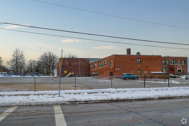 Thoreau Park Elementary School, Parma