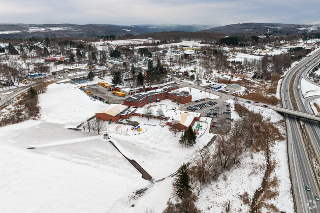 C. Grant Grimshaw School is located in the rolling hills of Lafayette, NY.