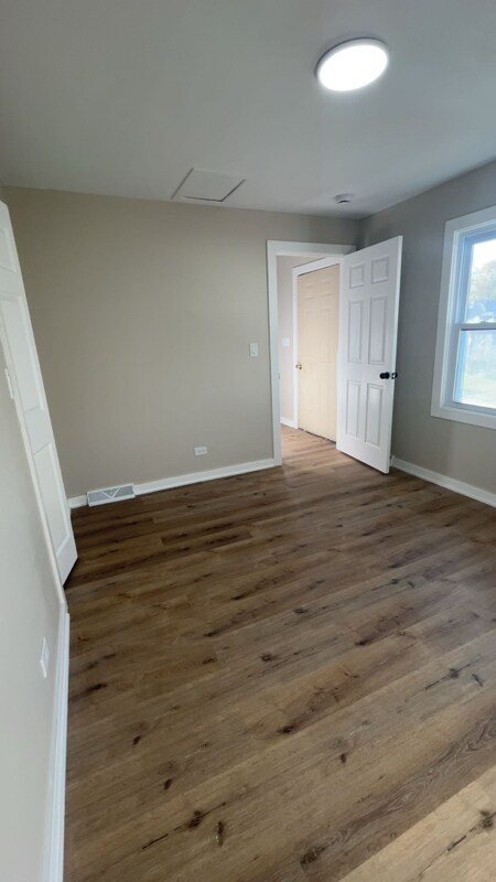 2808 Searles Ave, Rockford, IL 61101 - photo 3