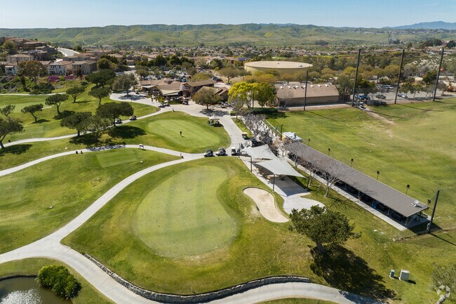 Arrowood Golf Course has an eighteen holed green for the residents of South Morro Hills.