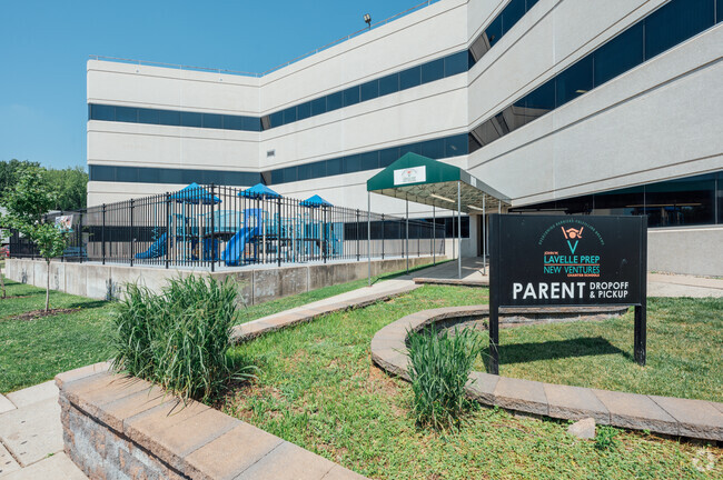 Lavelle Prep Charter School gets an 8 out of 10 for college readiness.