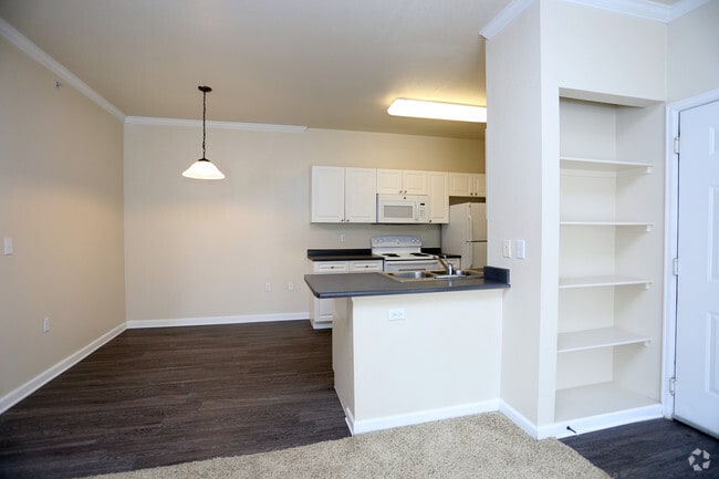 Reserve at South Creek, Englewood, CO 80112 - photo 5