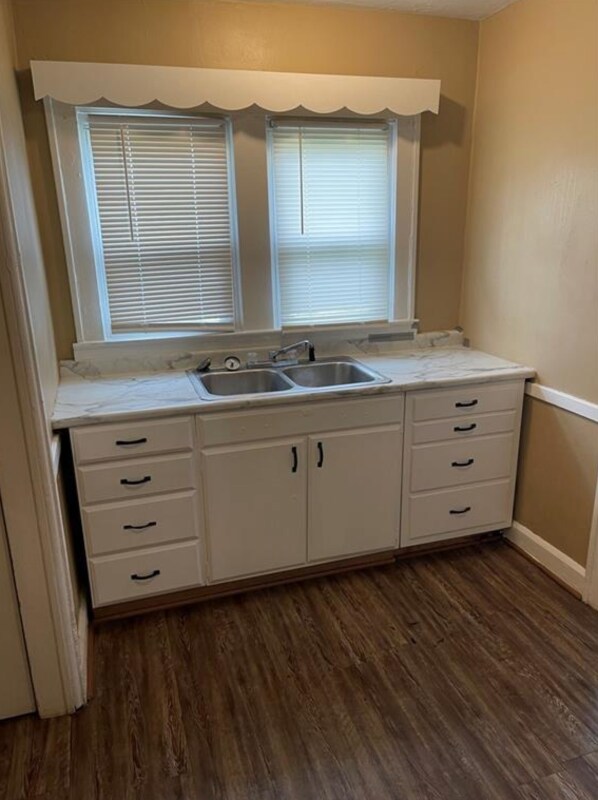 451 W 28th St Unit 451, Indianapolis, IN 46208