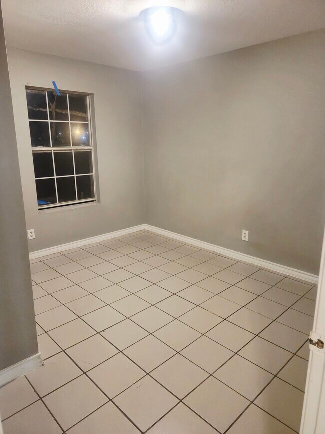 3114 Potomac Loop unit 3, Laredo, TX 78046 - photo 7