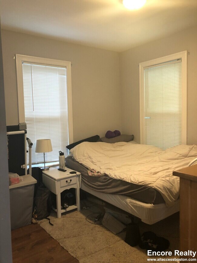 38 Crescent Ave unit 7, Dorchester, MA 02125 - photo 5