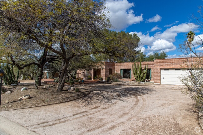 Sewell offers mid to large sized lots with different layouts.