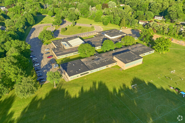 Jefferson Road Elementary School has a student to teacher ratio of 13 to 1.
