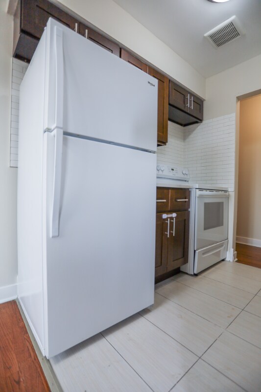 6011 N Winthrop Ave unit 311, Chicago, IL 60660 - photo 5