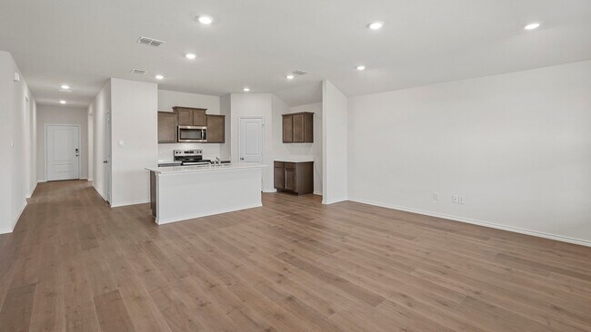 201 Seratoga St unit 36201411, Corsicana, TX 75110 - photo 4