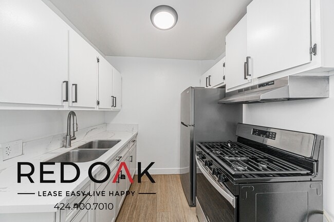 252 W Elm Ave unit A, Burbank, CA 91502 - photo 2