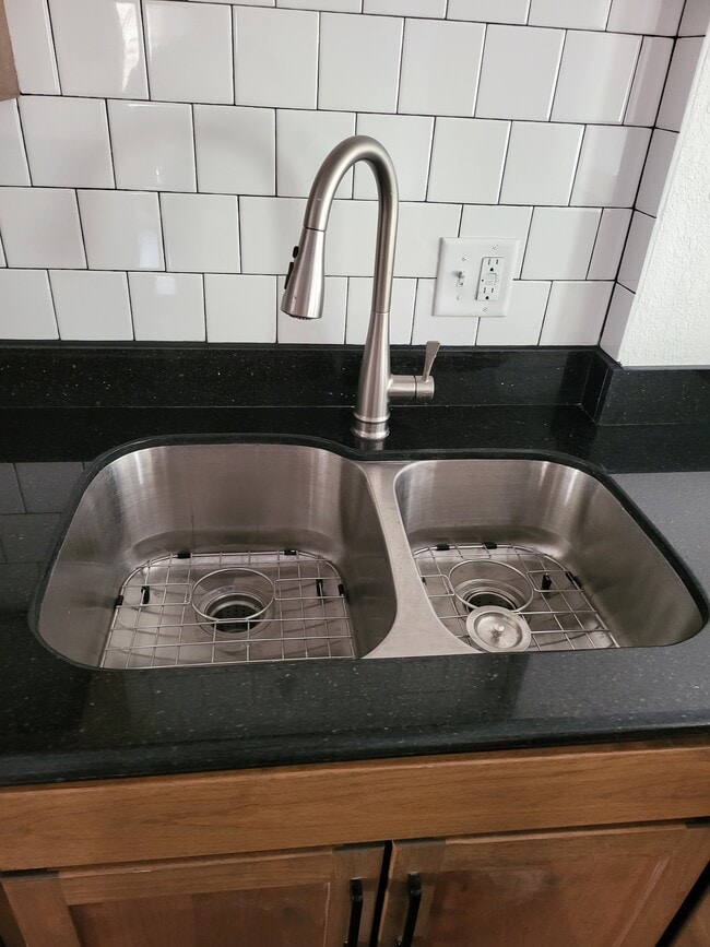 Kitchen sink