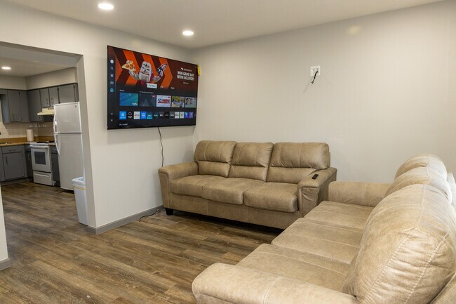 1420 Villa Ct unit A, Middletown, OH 45044 - photo 5