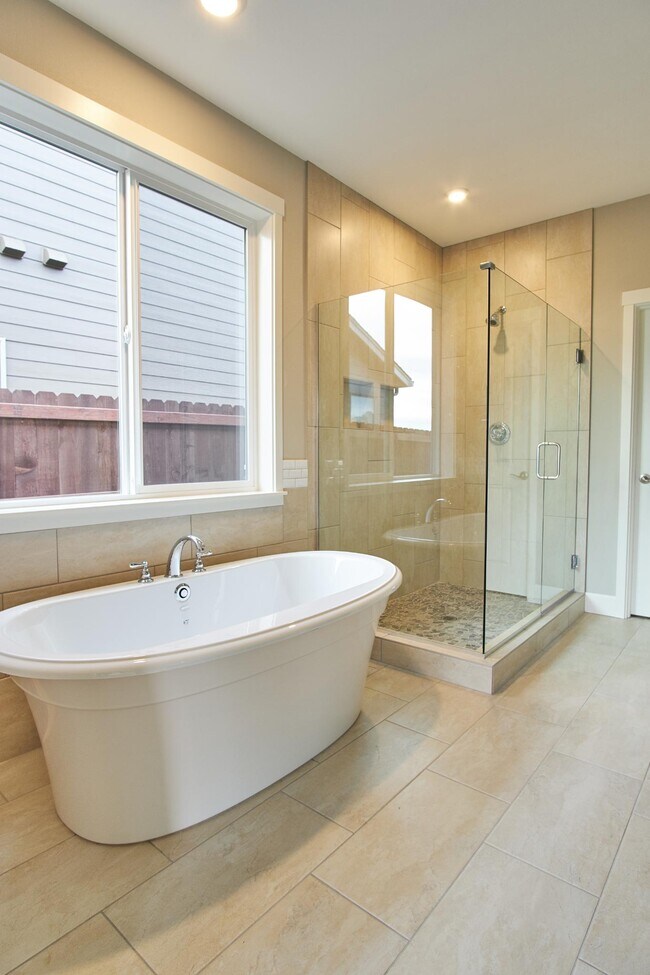 1158 N Paradise Ave unit 36466527, Ridgefield, WA 98642 - photo 5