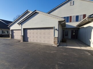 956 Roseland Dr Unit 2, Kewaskum, WI 53040