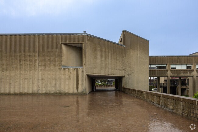 Bunker Hill Community College has an overall grade of B- on Niche.