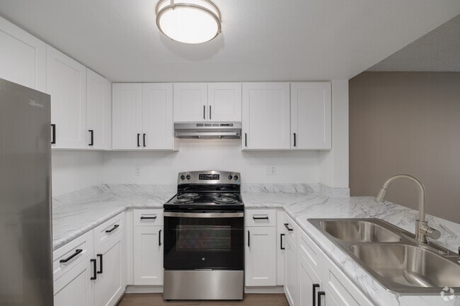 Summer Brook Apartments, San Diego, CA 92154 - photo 3