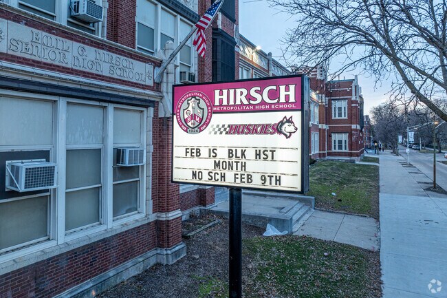 Emil G. Hirsch Metropolitan High School provides a safe environment for students.