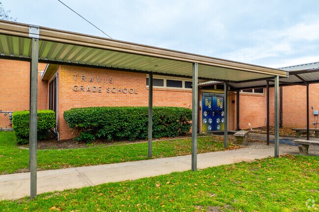 Travis Primary School