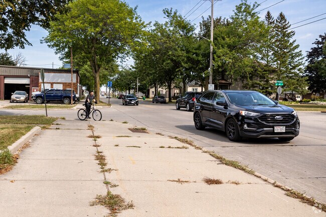 Cyclist share the roads of South Unified Broadway with motorists.
