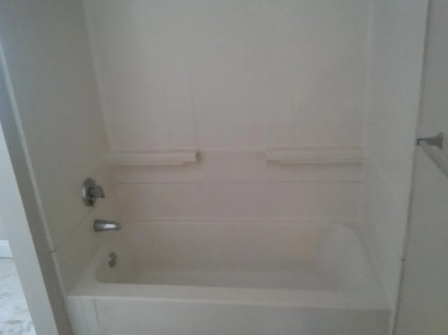 9 Marley Place unit 1, Waterbury, CT 06705 - photo 6