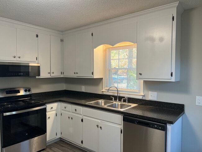 2703 Byerly Dr N, Wilson, NC 27896 - photo 7