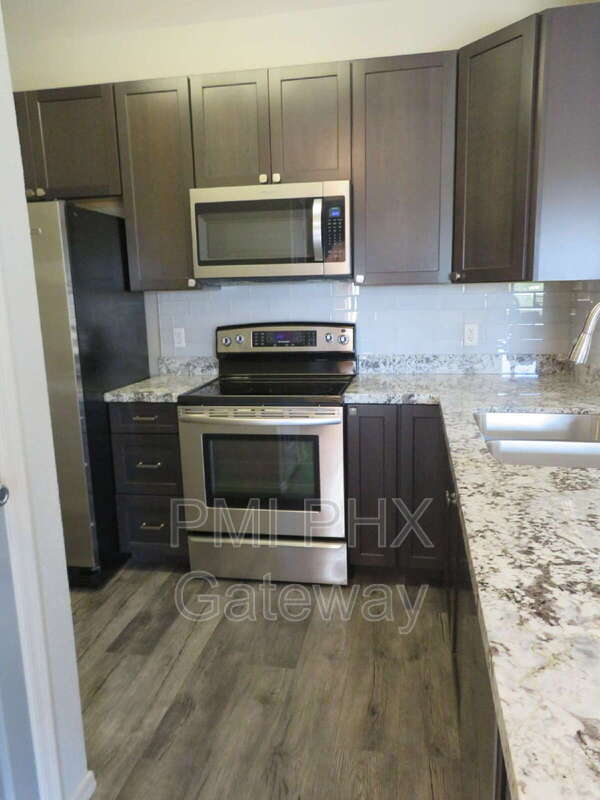 Red Rox Villas, Phoenix, AZ 85008 - photo 2