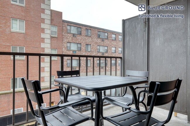 270 Babcock St unit FL1-ID823, Boston, MA 02215 - photo 5