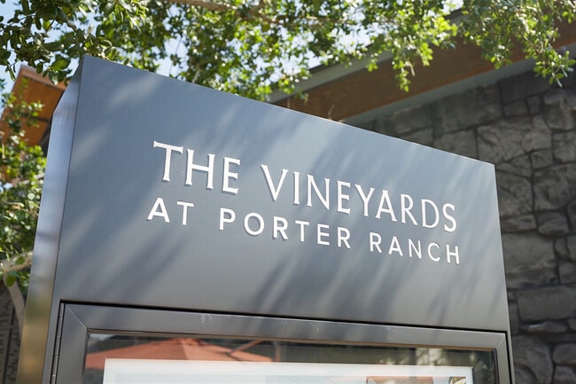 20568 Edgewood Ct, Los Angeles, CA 91311 - photo 3