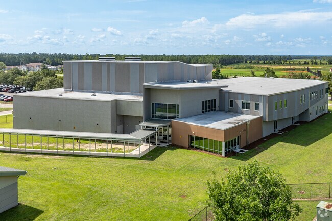 Florida State University School District is a well maintained facility to prepare students.