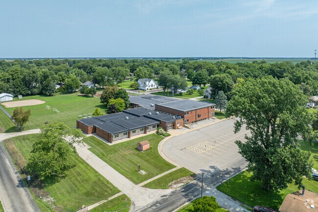Hudson Elementary School has plenty of outdoor space for students to play.