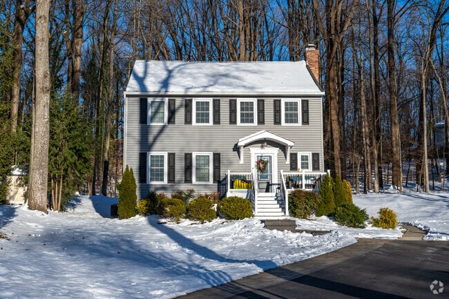 Live in a beautiful colonial home in Arnold.